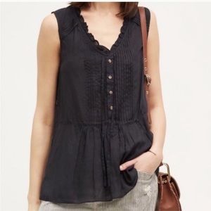 Anthropoligie Holding Horses Faye Black Ruffle Top Size 8